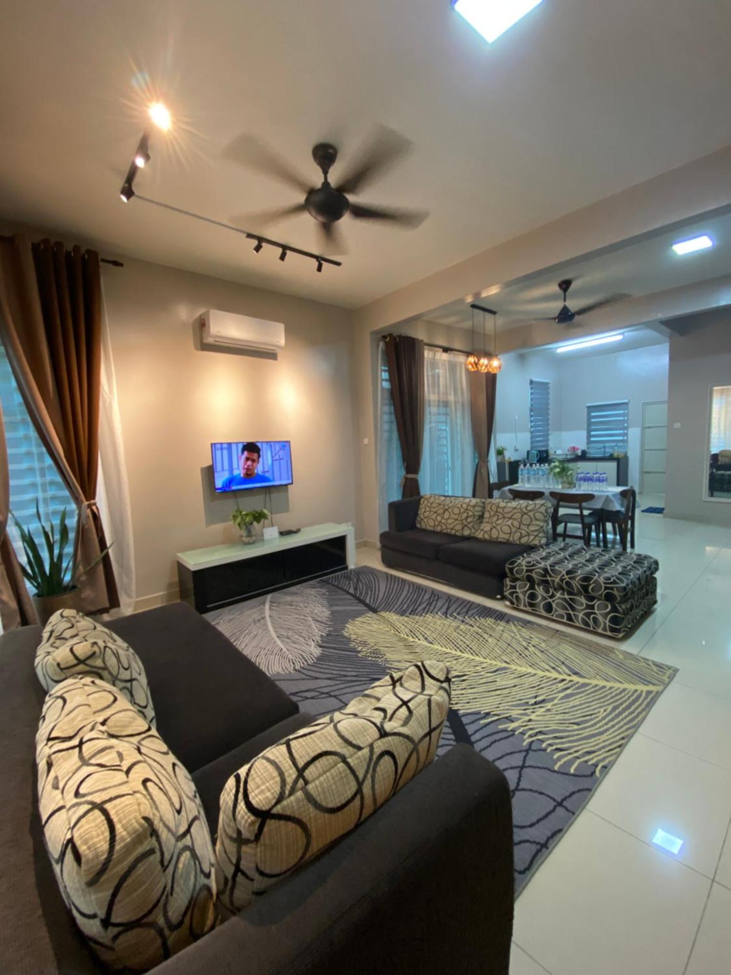 Homestay Aalaiya Bertam Kepala Batas - Fully Aircond Kültér fotó